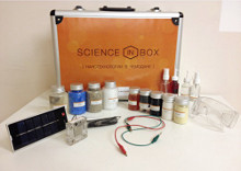 Существует довольно внушительный набор для проведения экспериментов, – мини-лаборатория «Наука в чемодане».